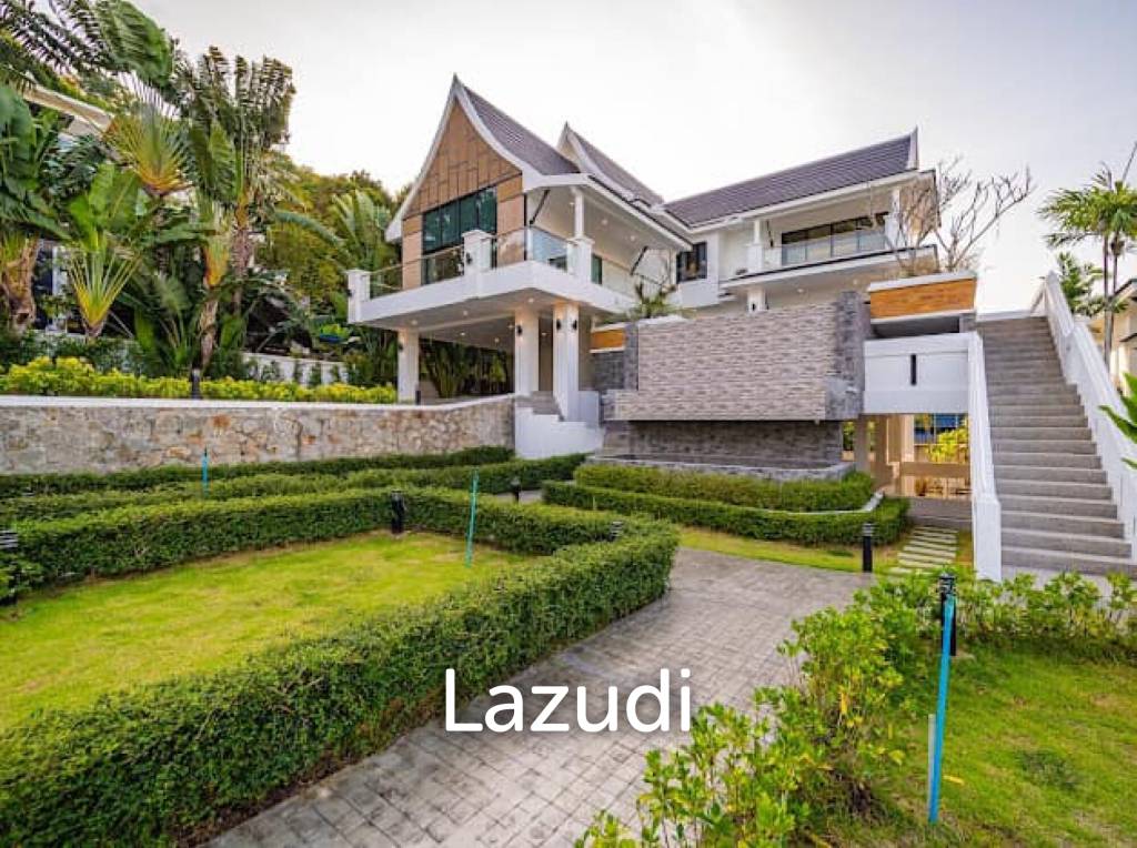 Stunning Seaview Pool Villa with 4 Bedrooms In Chalong