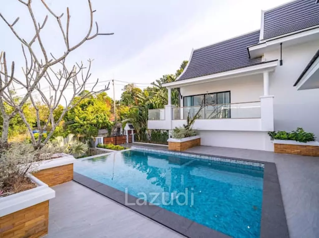 Stunning Seaview Pool Villa with 4 Bedrooms In Chalong