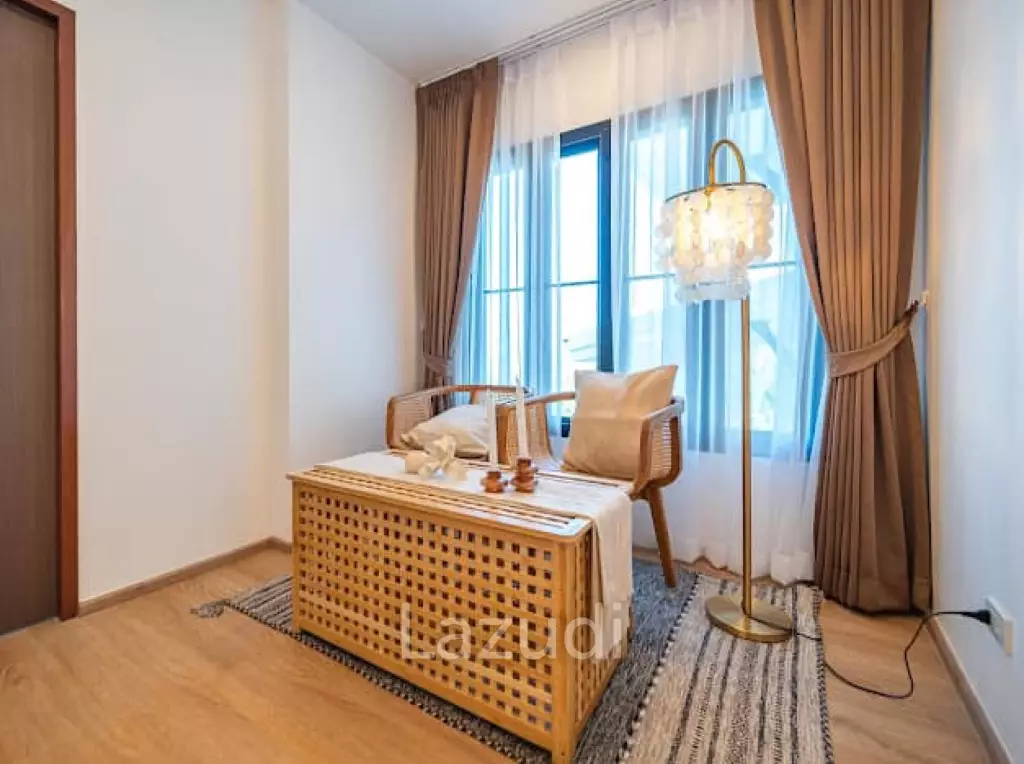 Stunning Seaview Pool Villa with 4 Bedrooms In Chalong