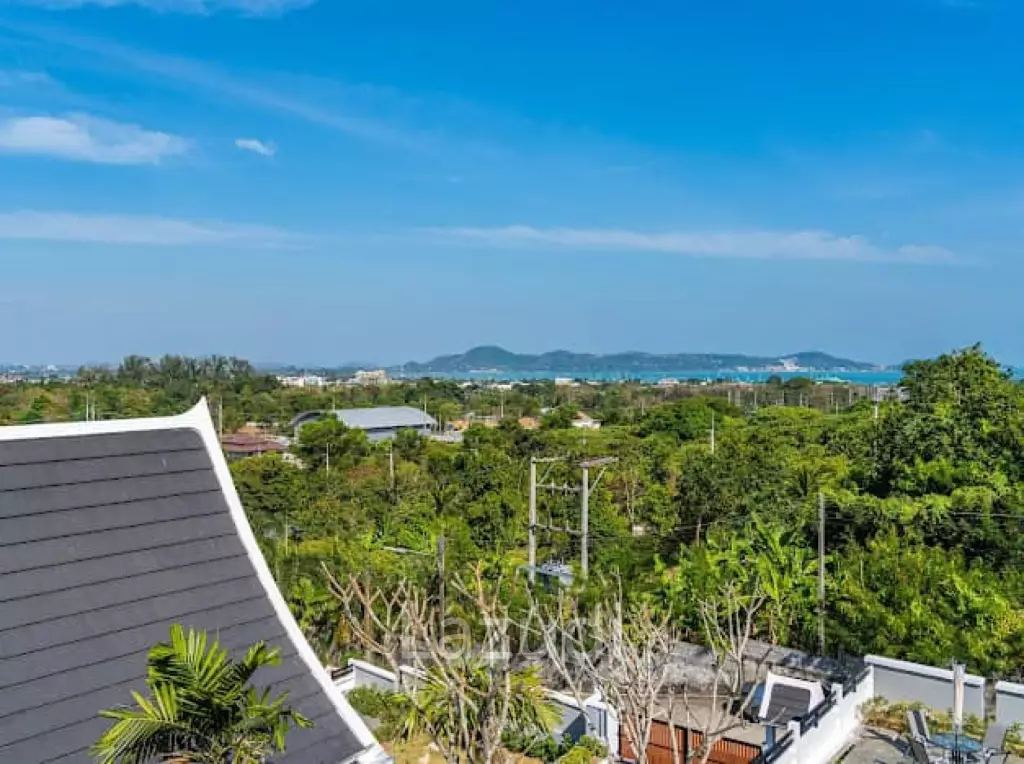 Stunning Seaview Pool Villa with 4 Bedrooms In Chalong