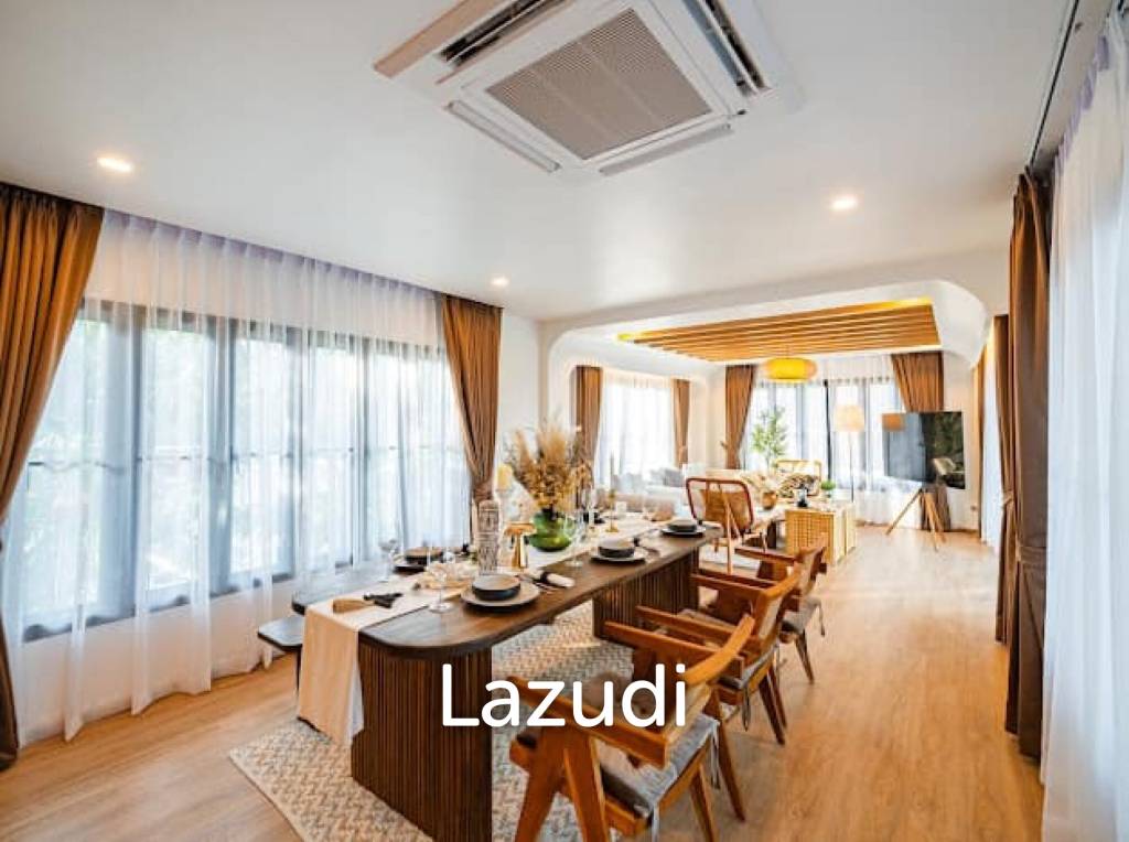 Stunning Seaview Pool Villa with 4 Bedrooms In Chalong
