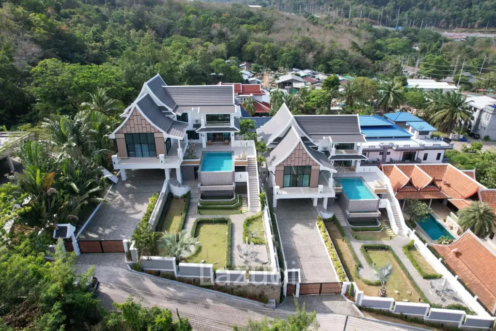Stunning Seaview Pool Villa with 4 Bedrooms In Chalong