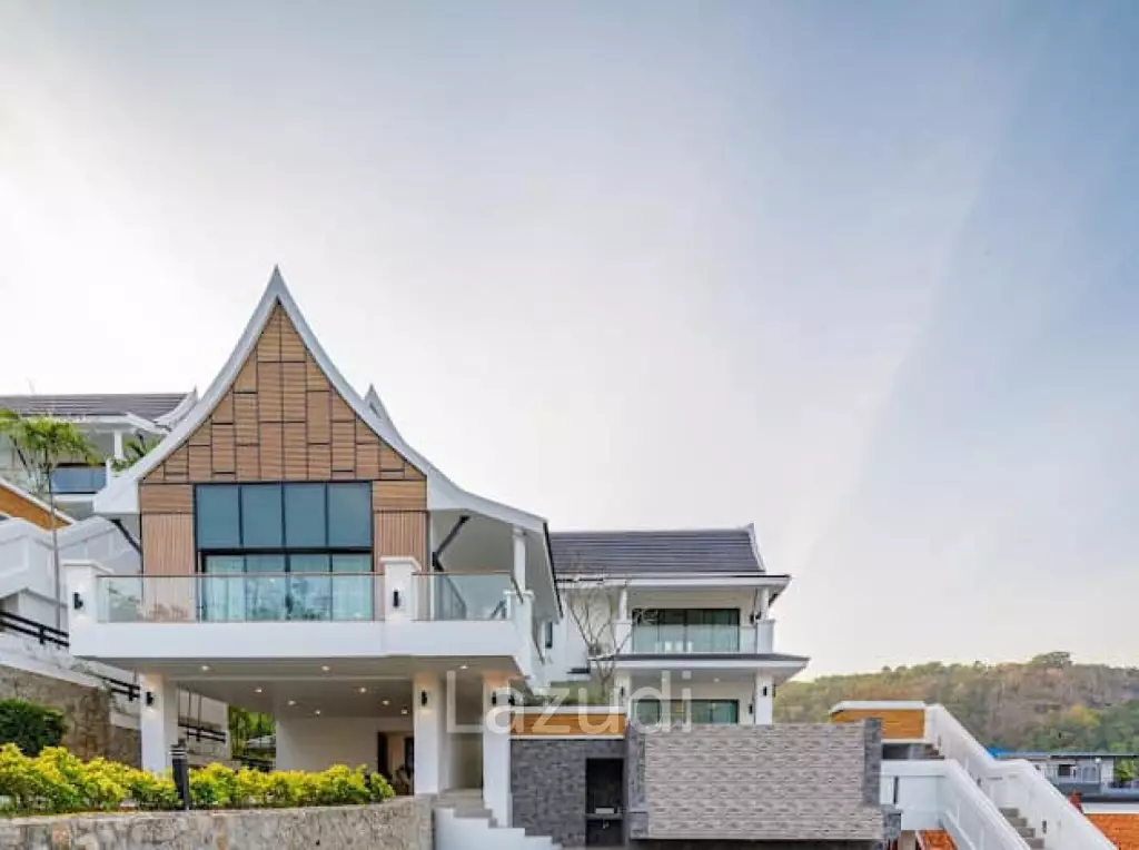 Stunning Seaview Pool Villa with 4 Bedrooms In Chalong