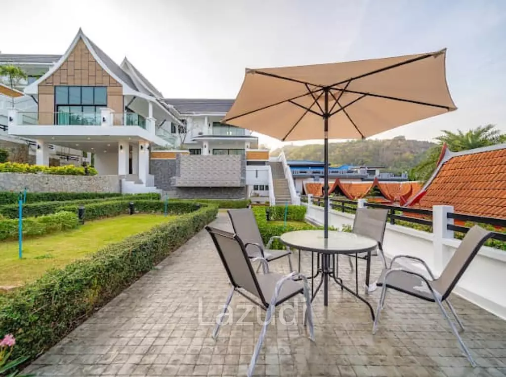 Stunning Seaview Pool Villa with 4 Bedrooms In Chalong