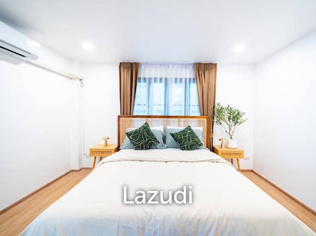 Stunning Seaview Pool Villa with 4 Bedrooms In Chalong