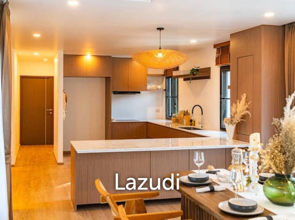 Stunning Seaview Pool Villa with 4 Bedrooms In Chalong