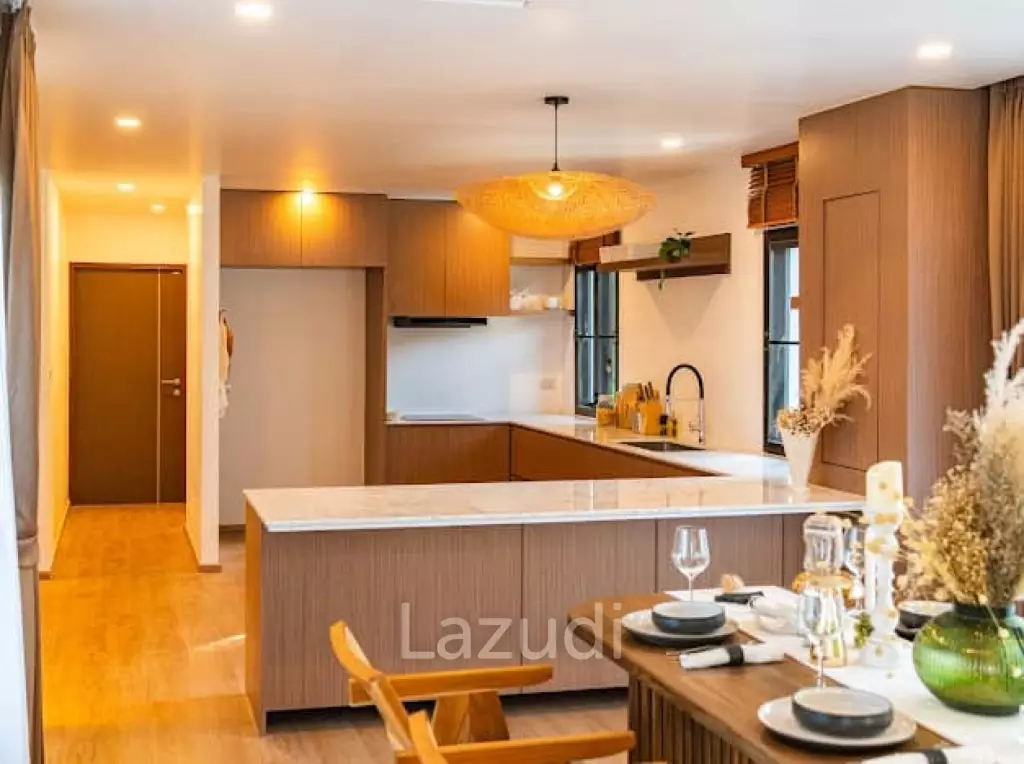 Stunning Seaview Pool Villa with 4 Bedrooms In Chalong