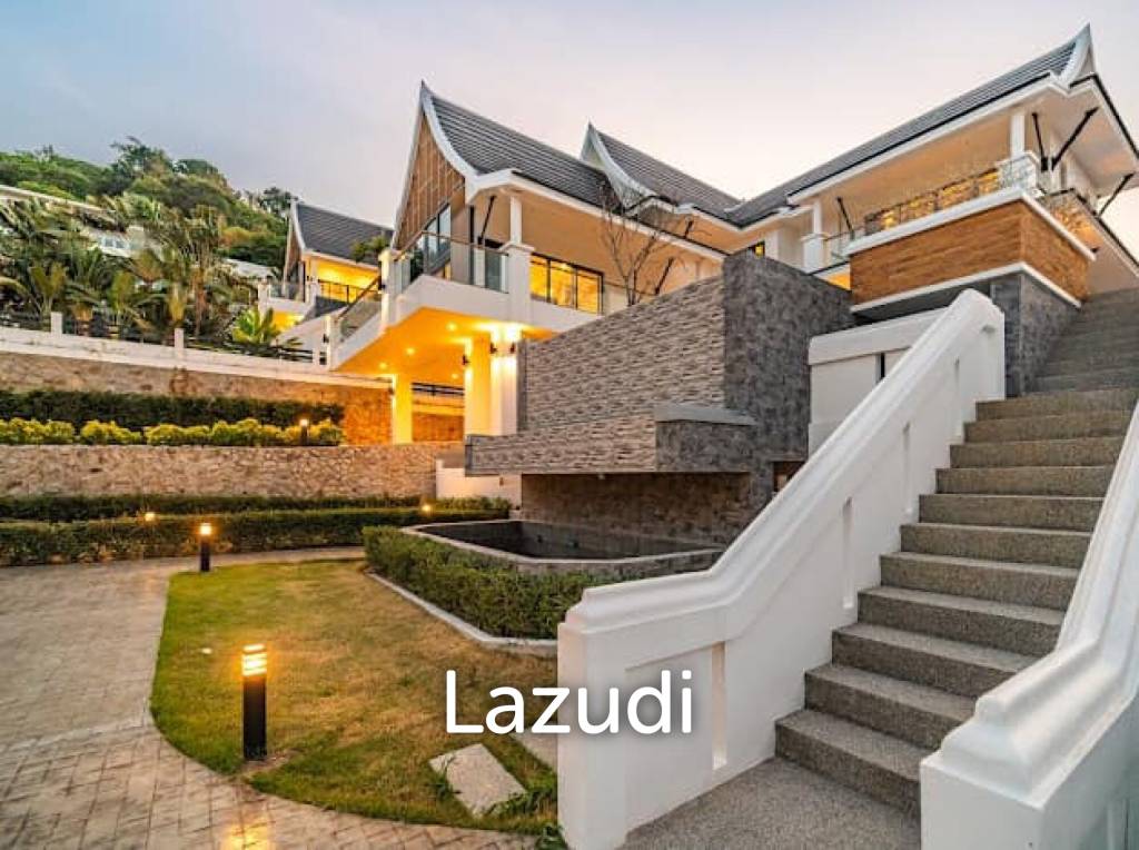 Stunning Seaview Pool Villa with 4 Bedrooms In Chalong