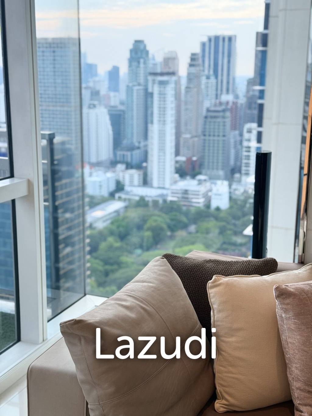 2 Bed 2 Bath 140 SQ.M  Athenee Residence