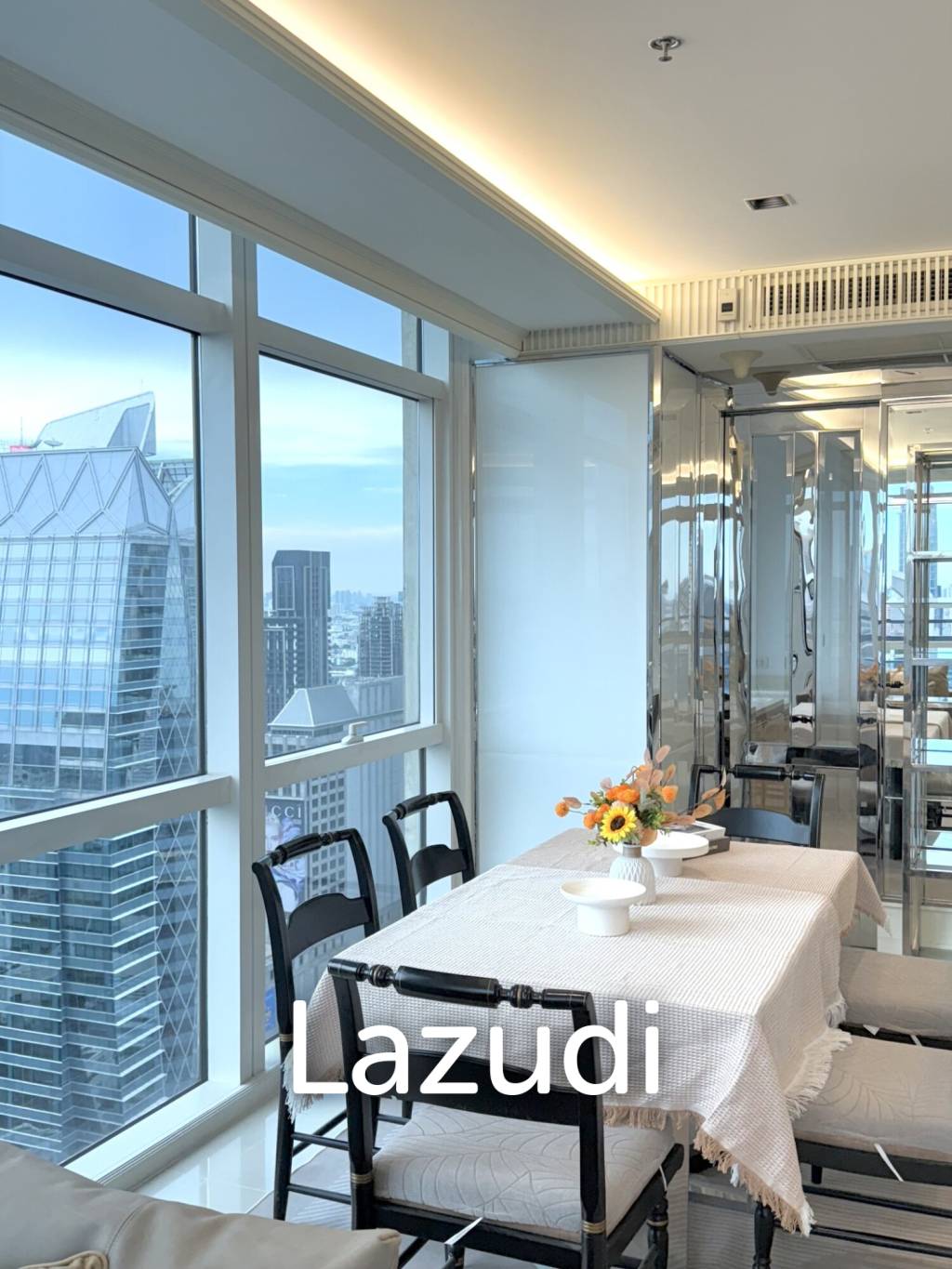 2 Bed 2 Bath 140 SQ.M  Athenee Residence