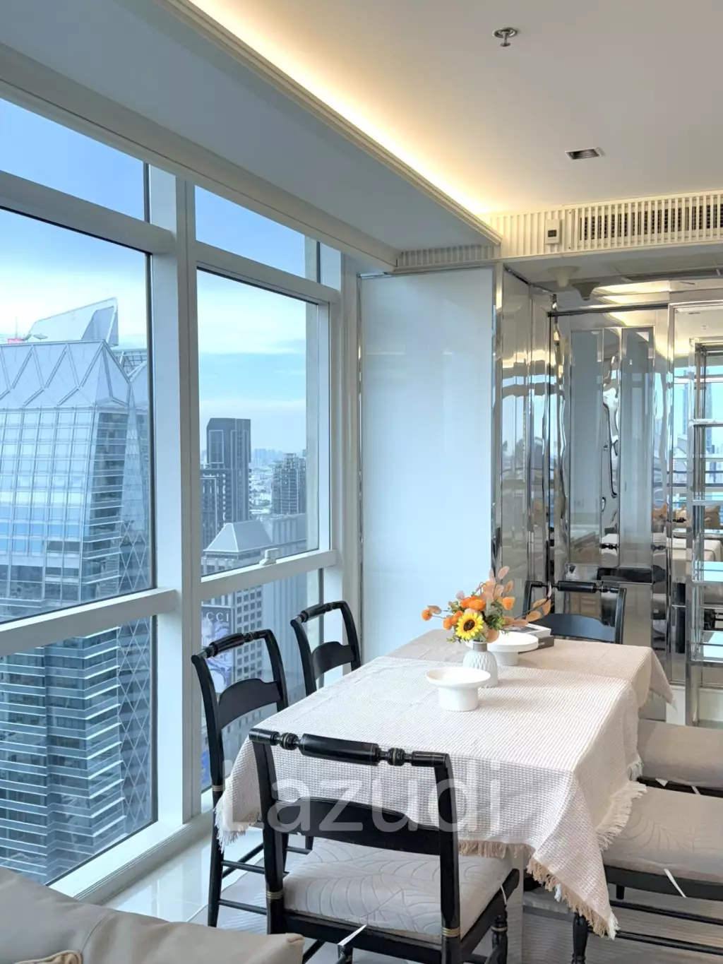 2 Bed 2 Bath 140 SQ.M  Athenee Residence