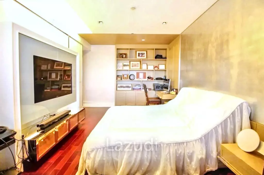 2 Bed 2 Bath 140 SQ.M  Athenee Residence