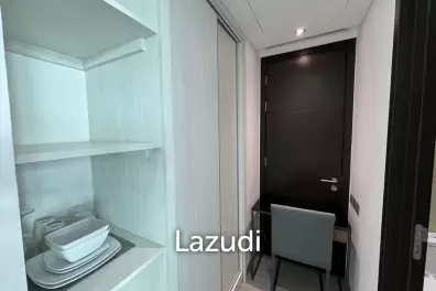 Walk to the beach Condo