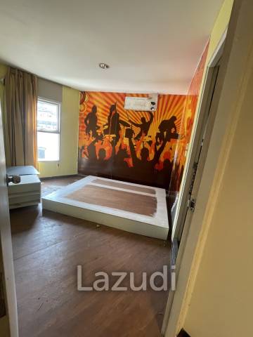 Hostel with 33 Rooms | Ready to Rent | Prime Location Near Sala Daeng