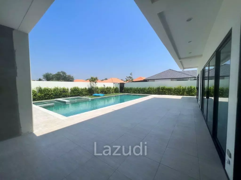 SOI 114 : 2 storey 4 bed pool villa