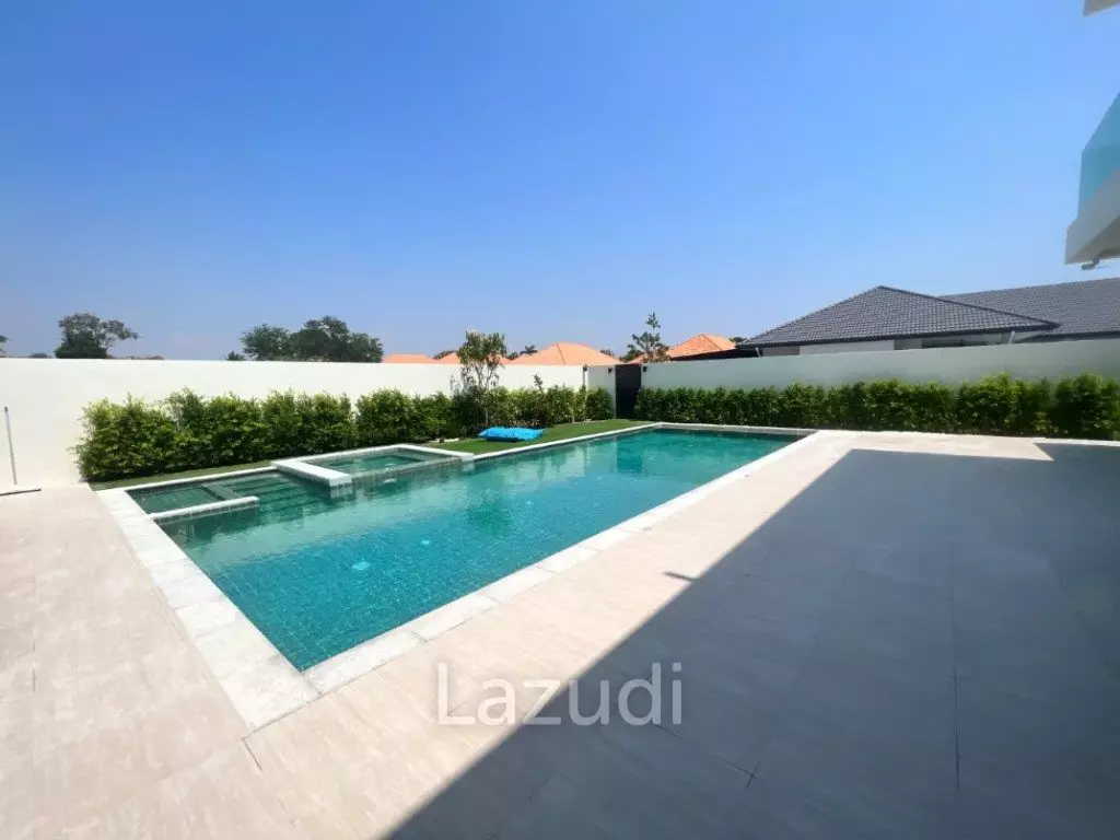 SOI 114 : 2 storey 4 bed pool villa