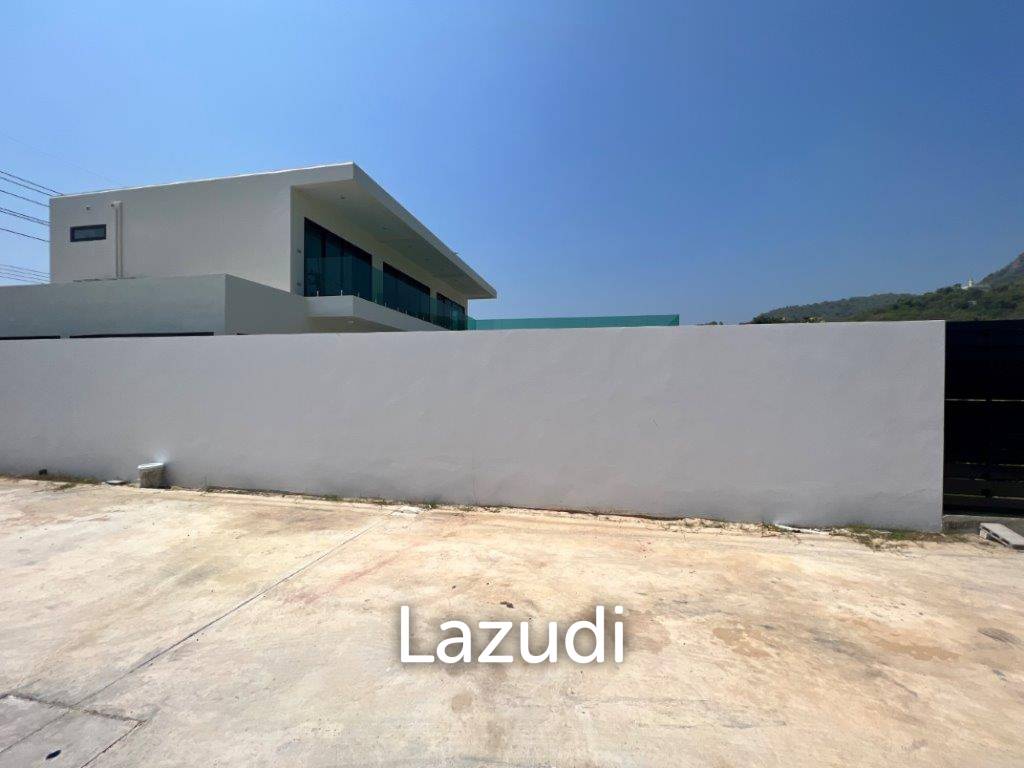 900 Sqm 4 Bed 5 Bath Villa For Sale