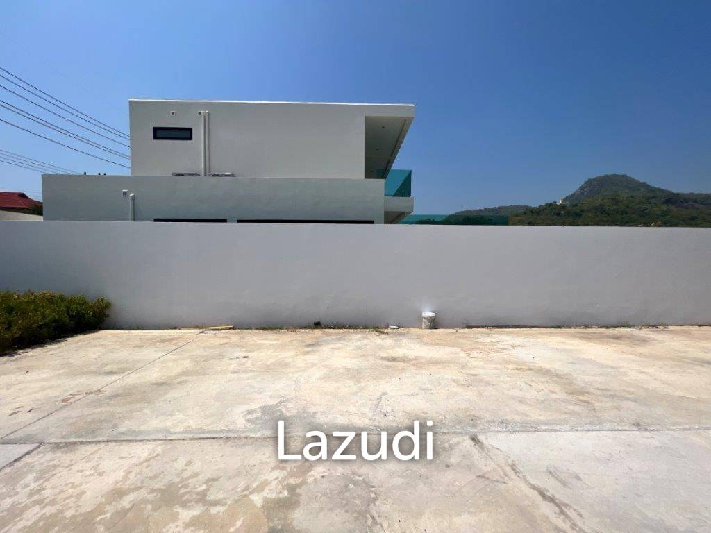 900 Sqm 4 Bed 5 Bath Villa For Sale