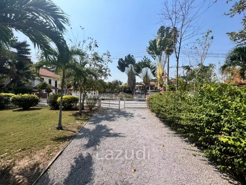 ROYAL GARDEN RESORT  : 2 Storey 2 bed great value villa