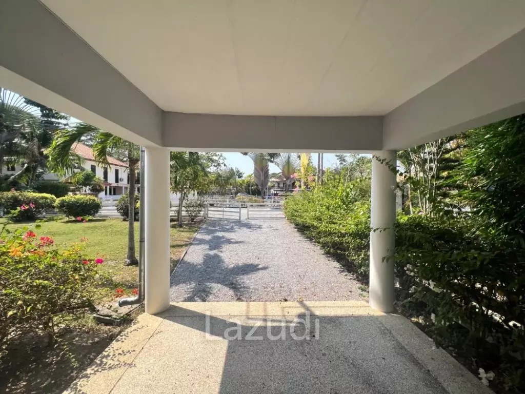 ROYAL GARDEN RESORT  : 2 Storey 2 bed great value villa