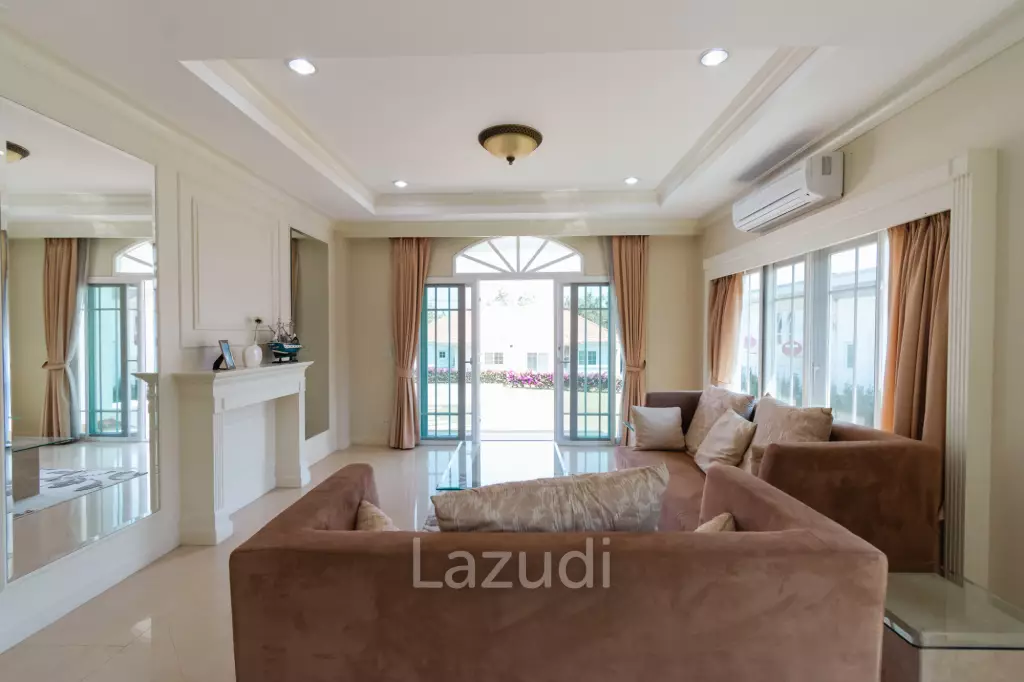 PALM HILLS RESIDENCES : 2 storey main house with 4 bedrooms plus 3 bed guesthouse