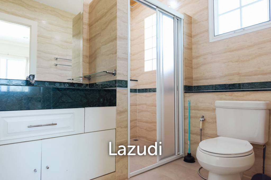 2,400 Sqm 7 Bed 7 Bath Villa For Sale