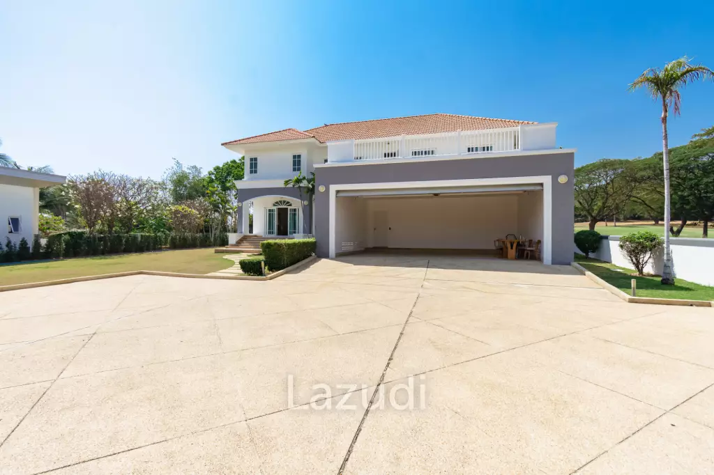 PALM HILLS RESIDENCES : 2 storey main house with 4 bedrooms plus 3 bed guesthouse