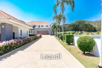 PALM HILLS RESIDENCES : 2 storey main house with 4 bedrooms plus 3 bed guesthouse