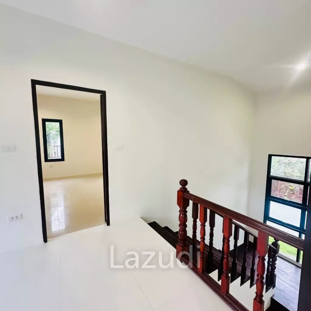 Tropical 3-Bedroom House in a Prime Chalong Location, Phuket