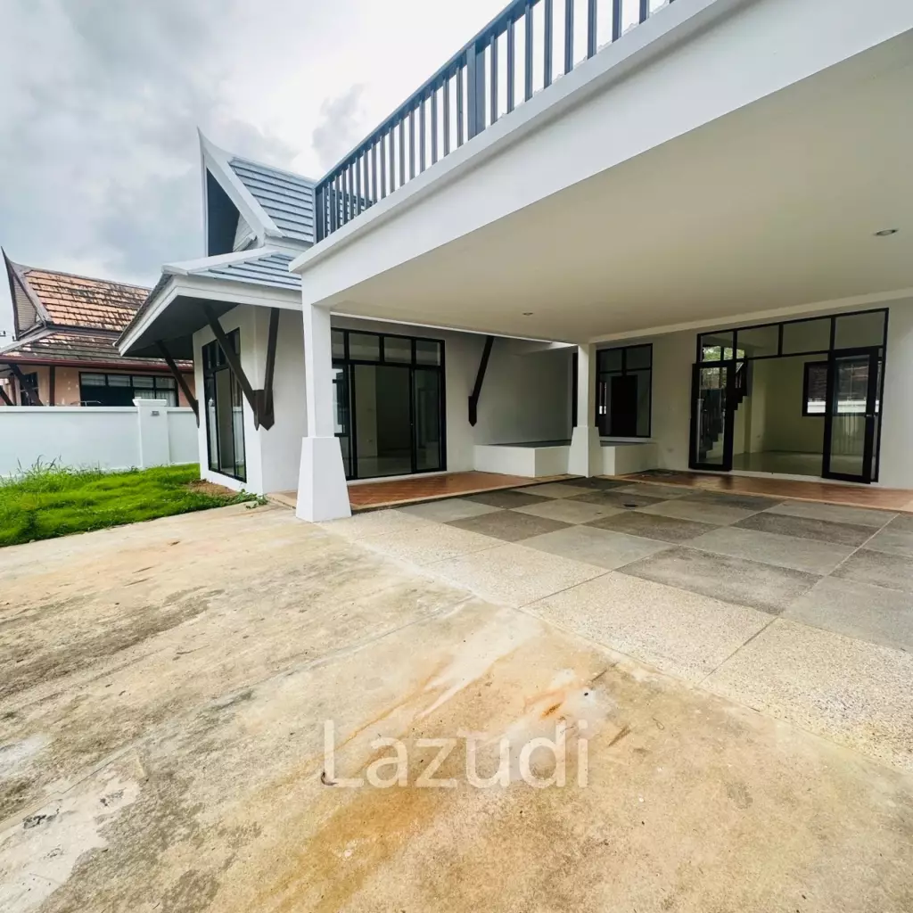 Tropical 3-Bedroom House in a Prime Chalong Location, Phuket