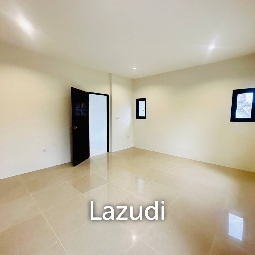 Tropical 3-Bedroom House in a Prime Chalong Location, Phuket