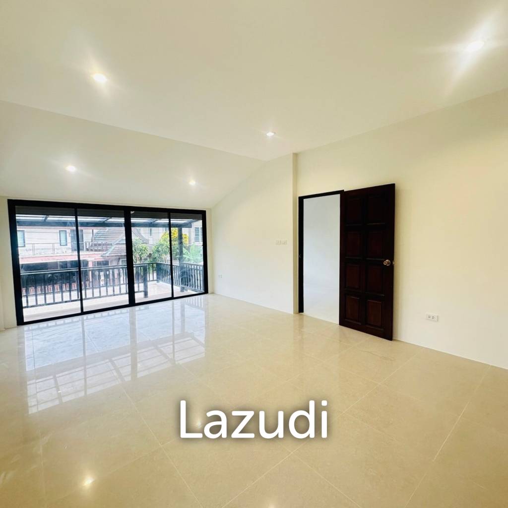 Tropical 3-Bedroom House in a Prime Chalong Location, Phuket
