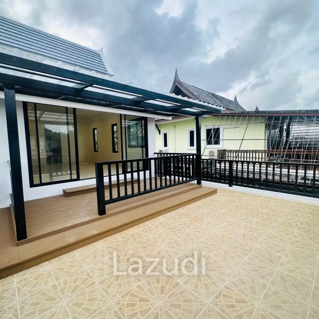 Tropical 3-Bedroom House in a Prime Chalong Location, Phuket