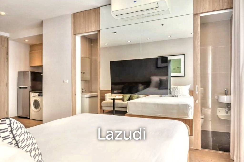 Studio 1 Bath 29 SQ.M Park Origin Phromphong