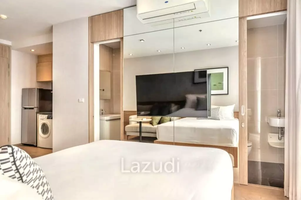 Studio 1 Bath 29 SQ.M Park Origin Phromphong