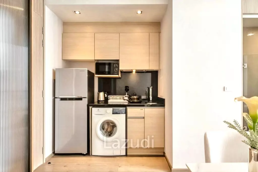 Studio 1 Bath 29 SQ.M Park Origin Phromphong