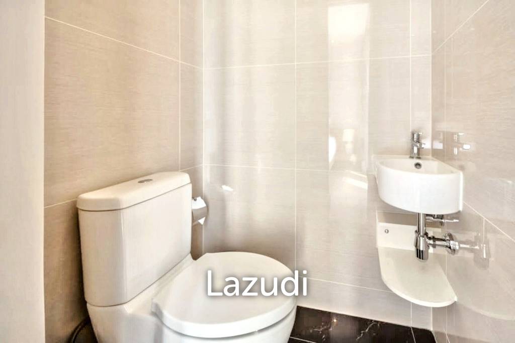 Studio 1 Bath 29 SQ.M Park Origin Phromphong