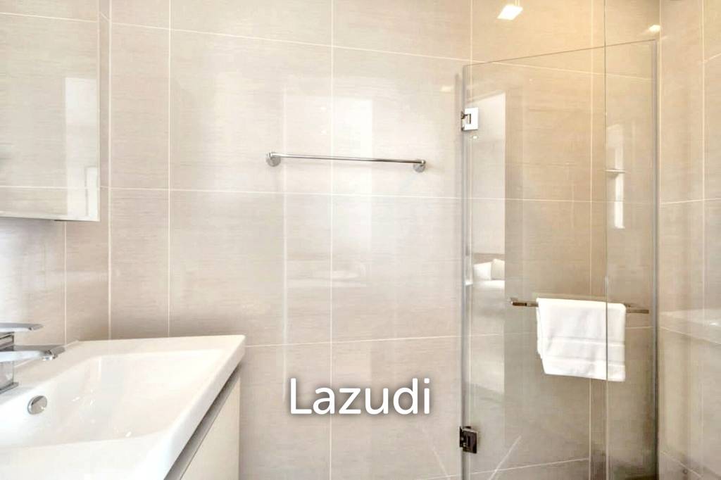 Studio 1 Bath 29 SQ.M Park Origin Phromphong