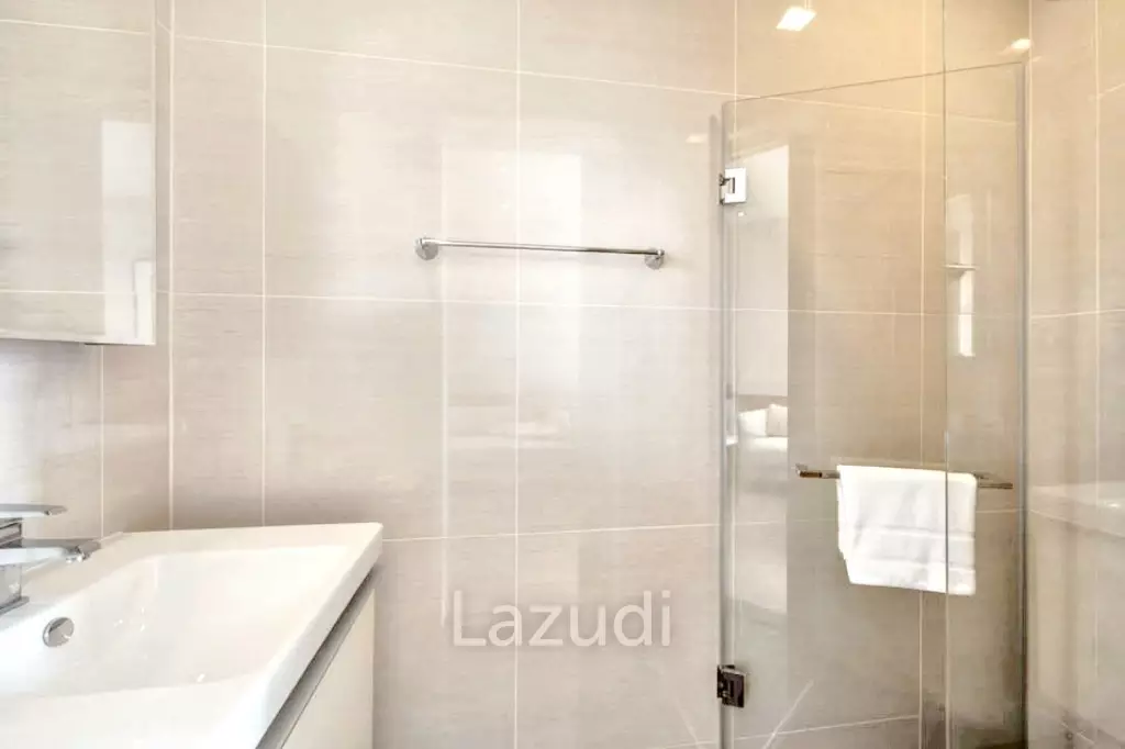 Studio 1 Bath 29 SQ.M Park Origin Phromphong