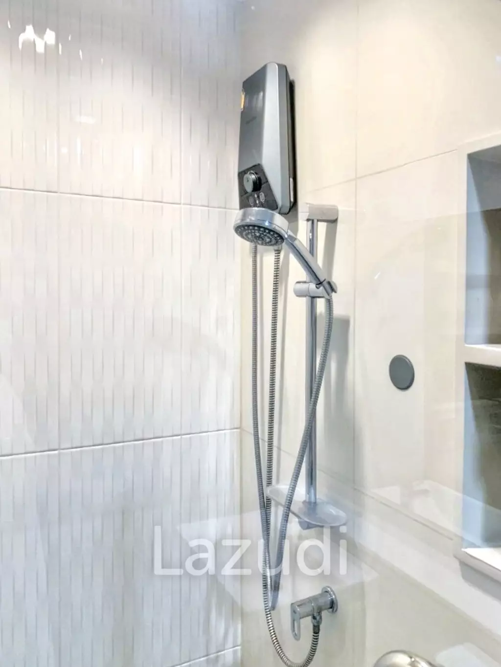 2 Bed 1 Bath 45 SQ.M LIFE Asoke - Rama 9