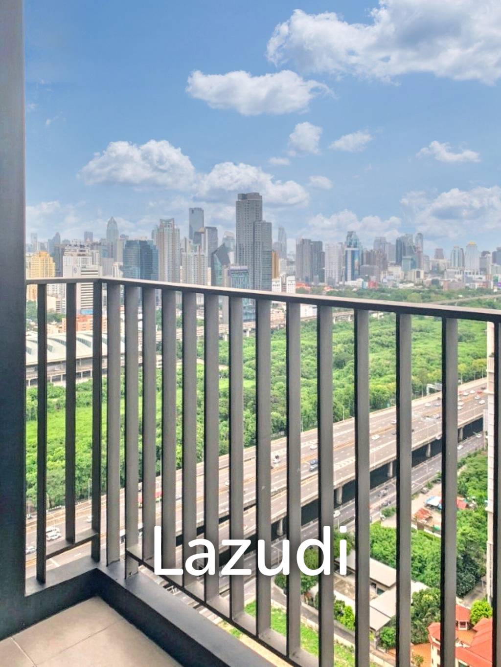 2 Bed 1 Bath 45 SQ.M LIFE Asoke - Rama 9