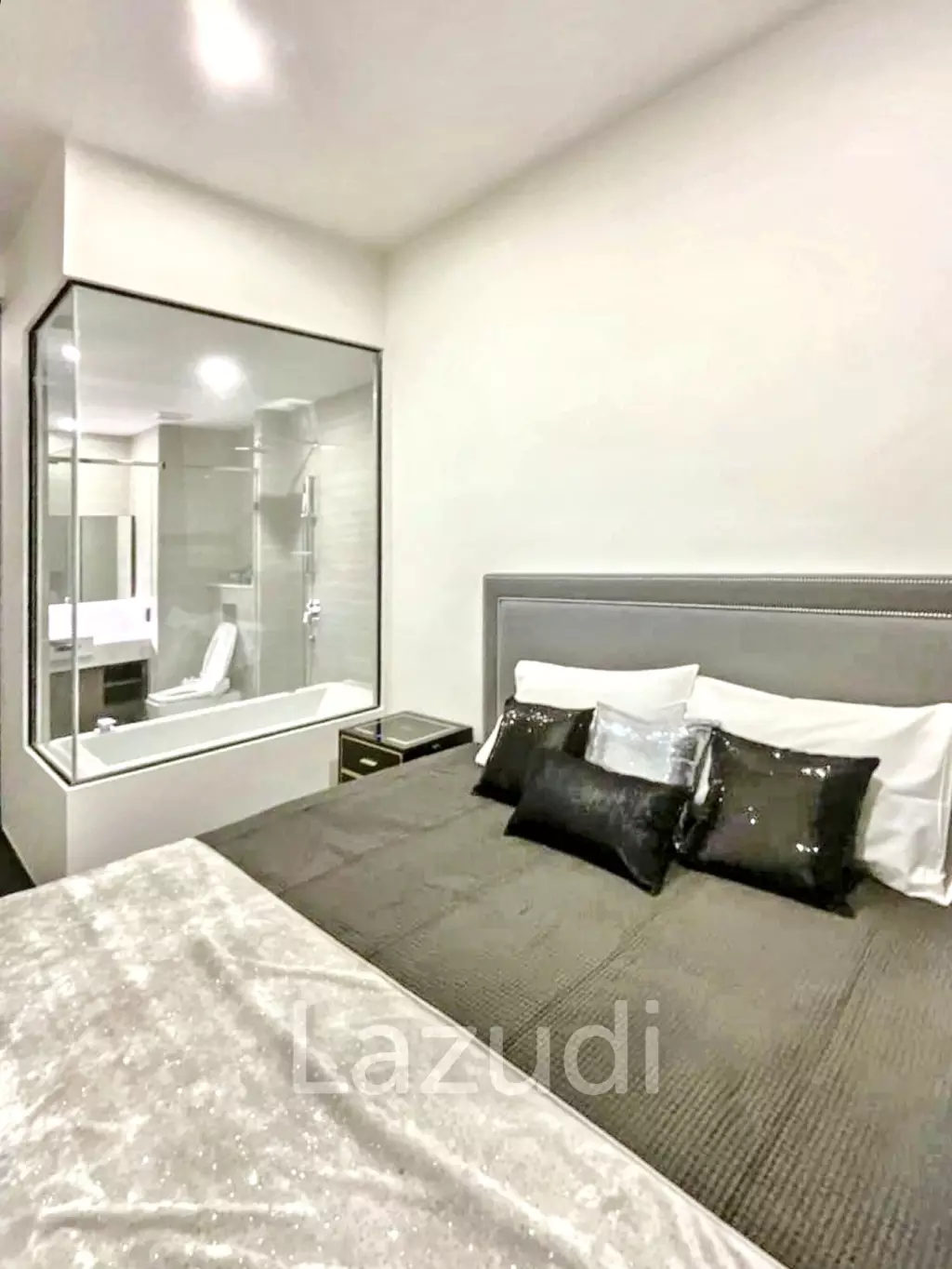 1 Bed 1 Bath 33 SQ.M Park Origin Thonglor