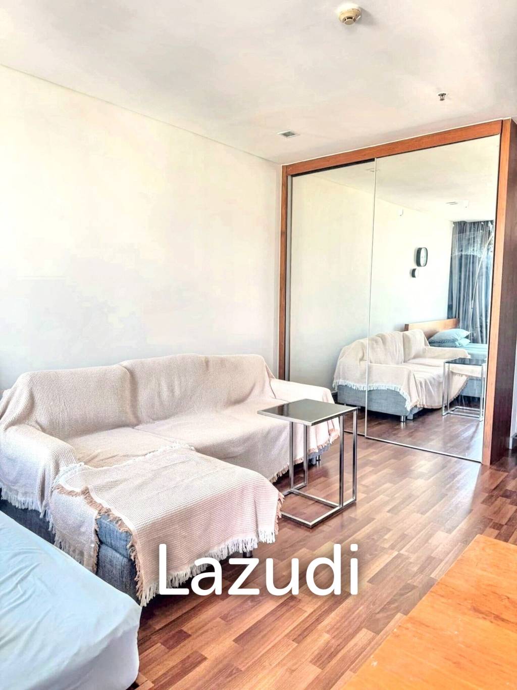1 Bedroom 1 Bathroom 32 SQ.M Le Luk