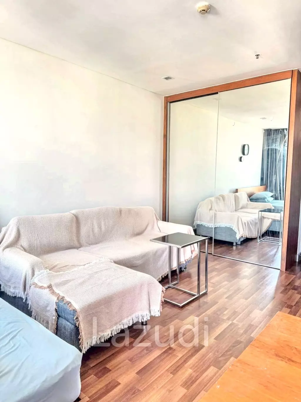 1 Bedroom 1 Bathroom 32 SQ.M Le Luk
