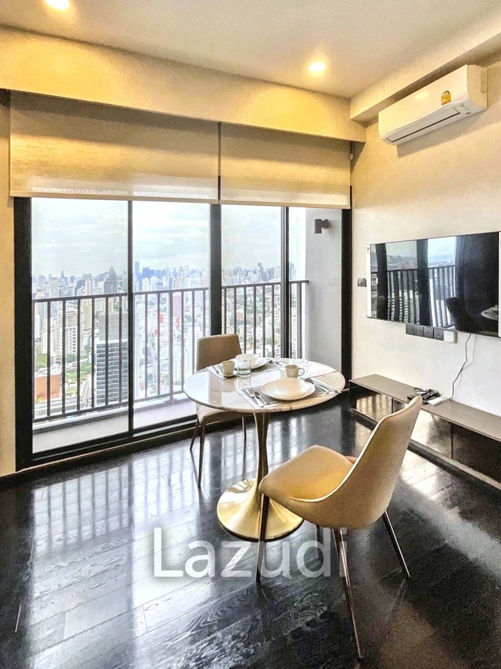 2 Bed 1 Bath 42 SQ.M Park Origin Thonglor