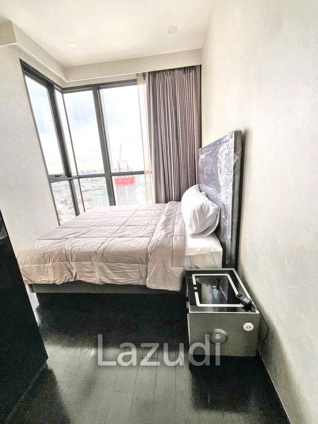 2 Bed 1 Bath 42 SQ.M Park Origin Thonglor