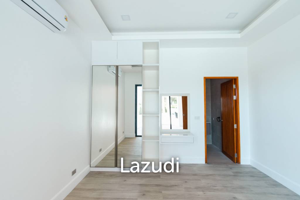 800 Sqm 4 Bed 3 Bath Villa For Sale