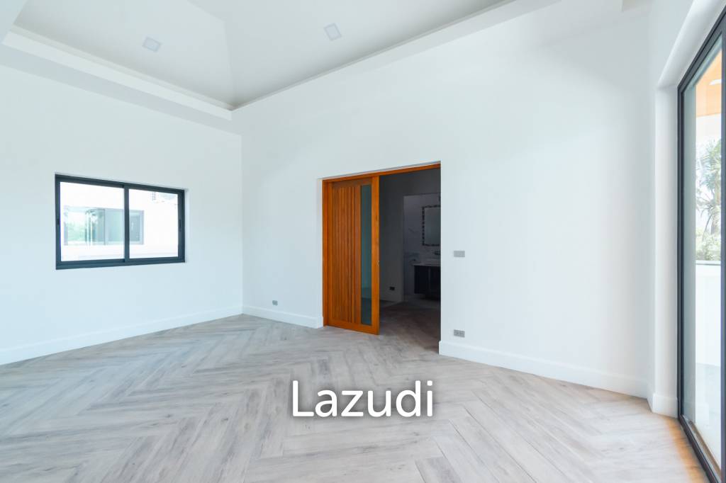 800 Sqm 4 Bed 3 Bath Villa For Sale