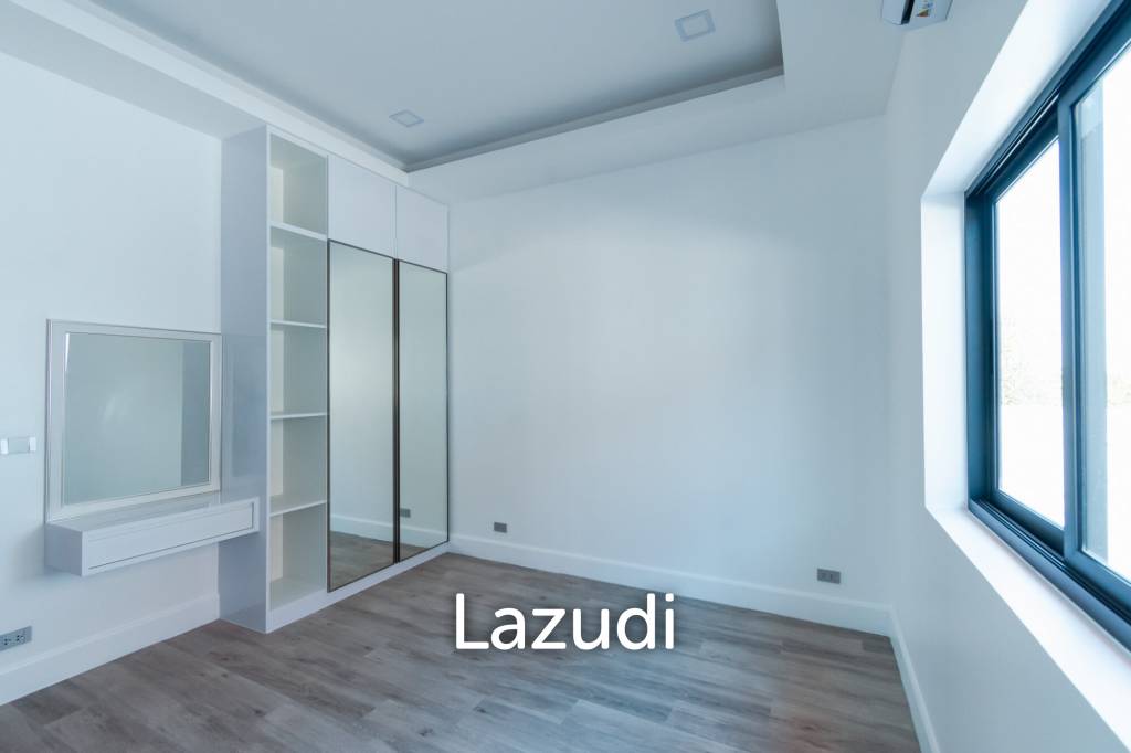 800 Sqm 4 Bed 3 Bath Villa For Sale