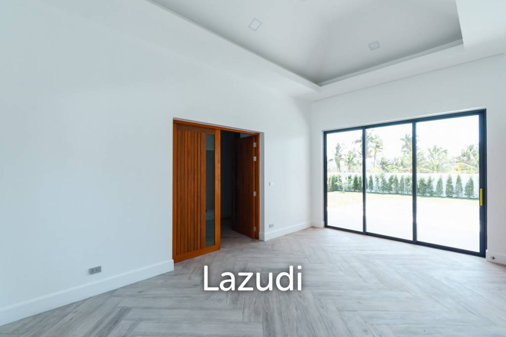 800 Sqm 4 Bed 3 Bath Villa For Sale